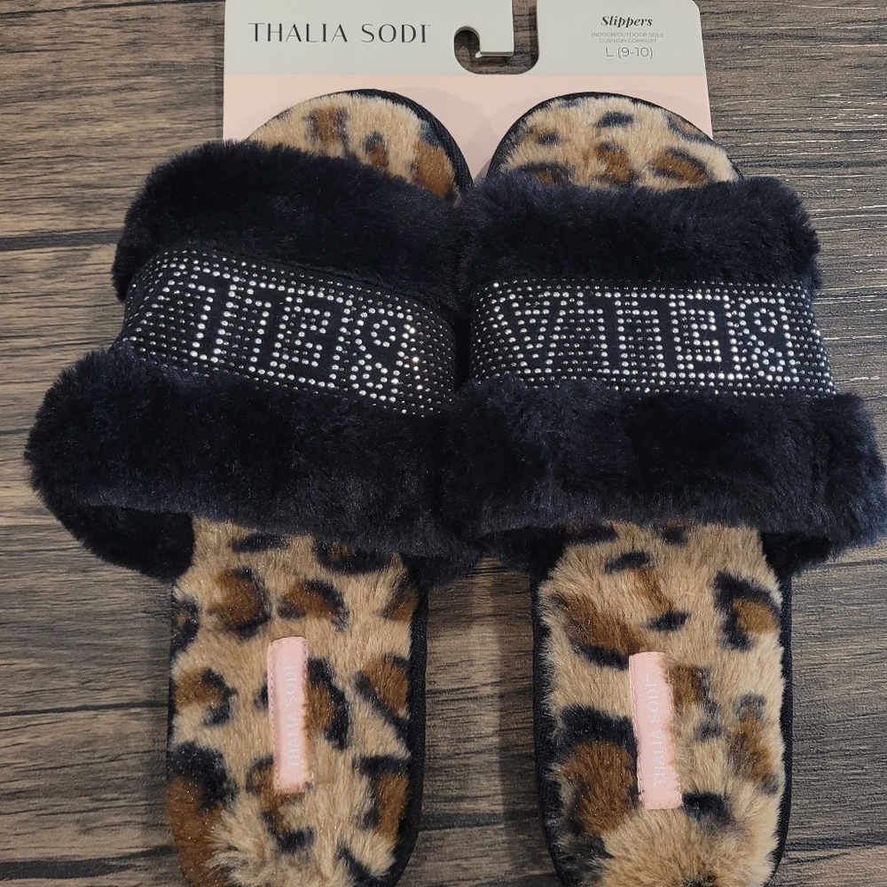 Nwt fur slippers